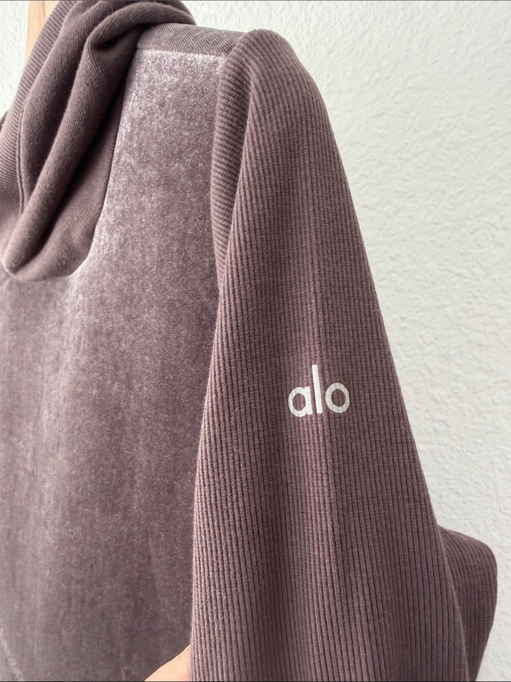 Alo Yoga Luxe Hoodie - Picture 4 of 5